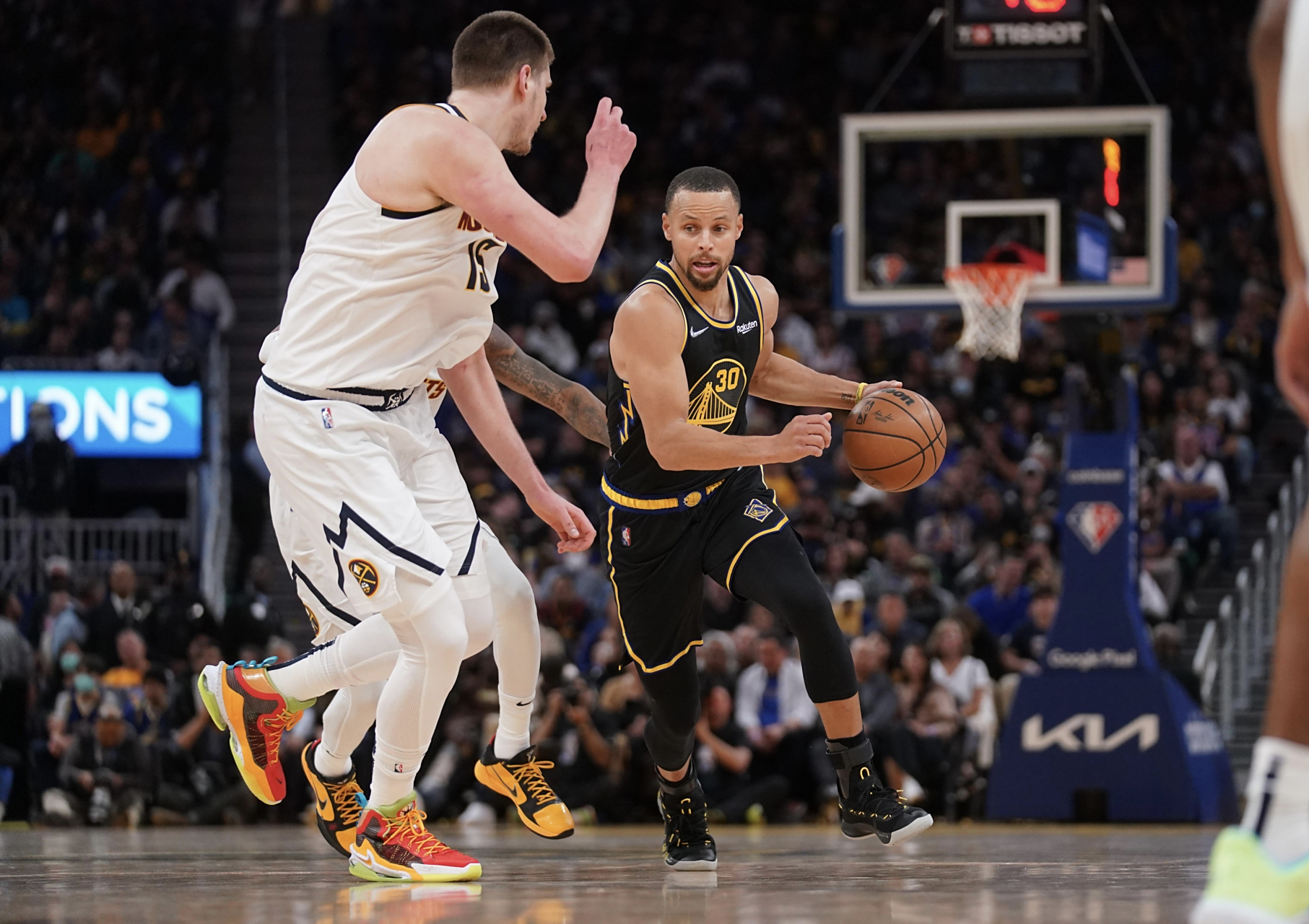 阿扎伦卡遭遇十五持续失利，掘金教练压力巨大！