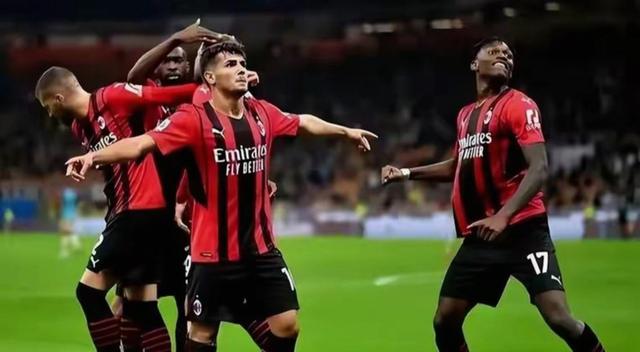 关于NBA季后赛赛前再迎强敌，AC米兰官宣签约，主帅态度：目标明确，训练强度明显提升的信息