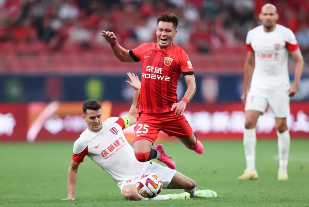 爱游戏-包含成都蓉城内部会议纪要流出：国际比赛日复出首秀，中超使命明确，心理建设被强调的词条-爱游戏